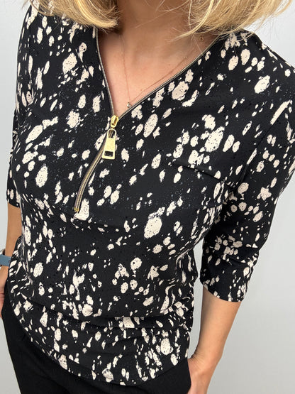 LILY animal print 3/4 sleeve zip top