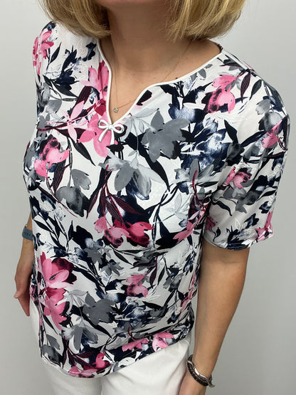 QUINN Mini v-neck top