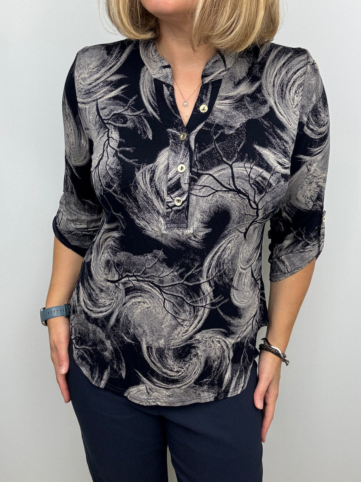BERNADETTE autumn weight stand-up collar top