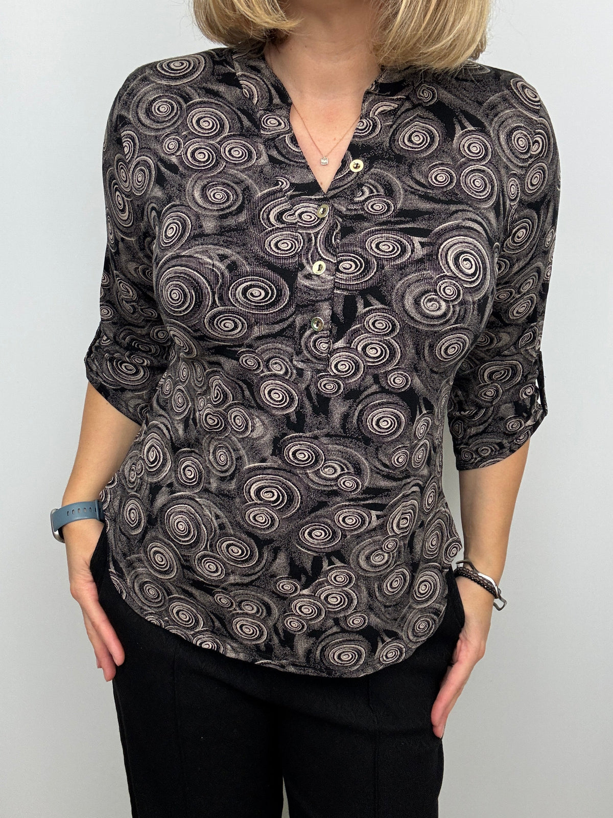 ANDREA autumn weight stand-up collar top