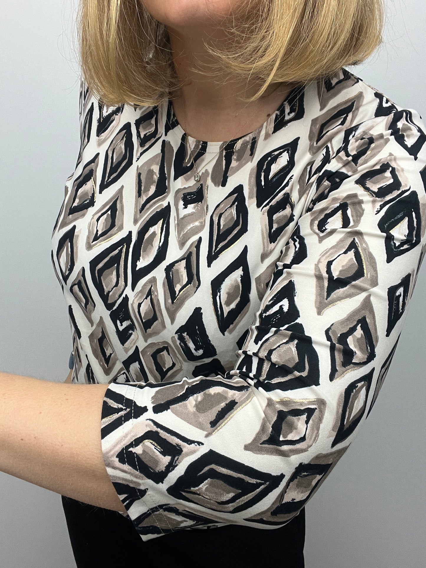 IRIS peachy feeling style top 3/4 sleeves