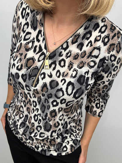GWEN animal 3/4 sleeve zip top