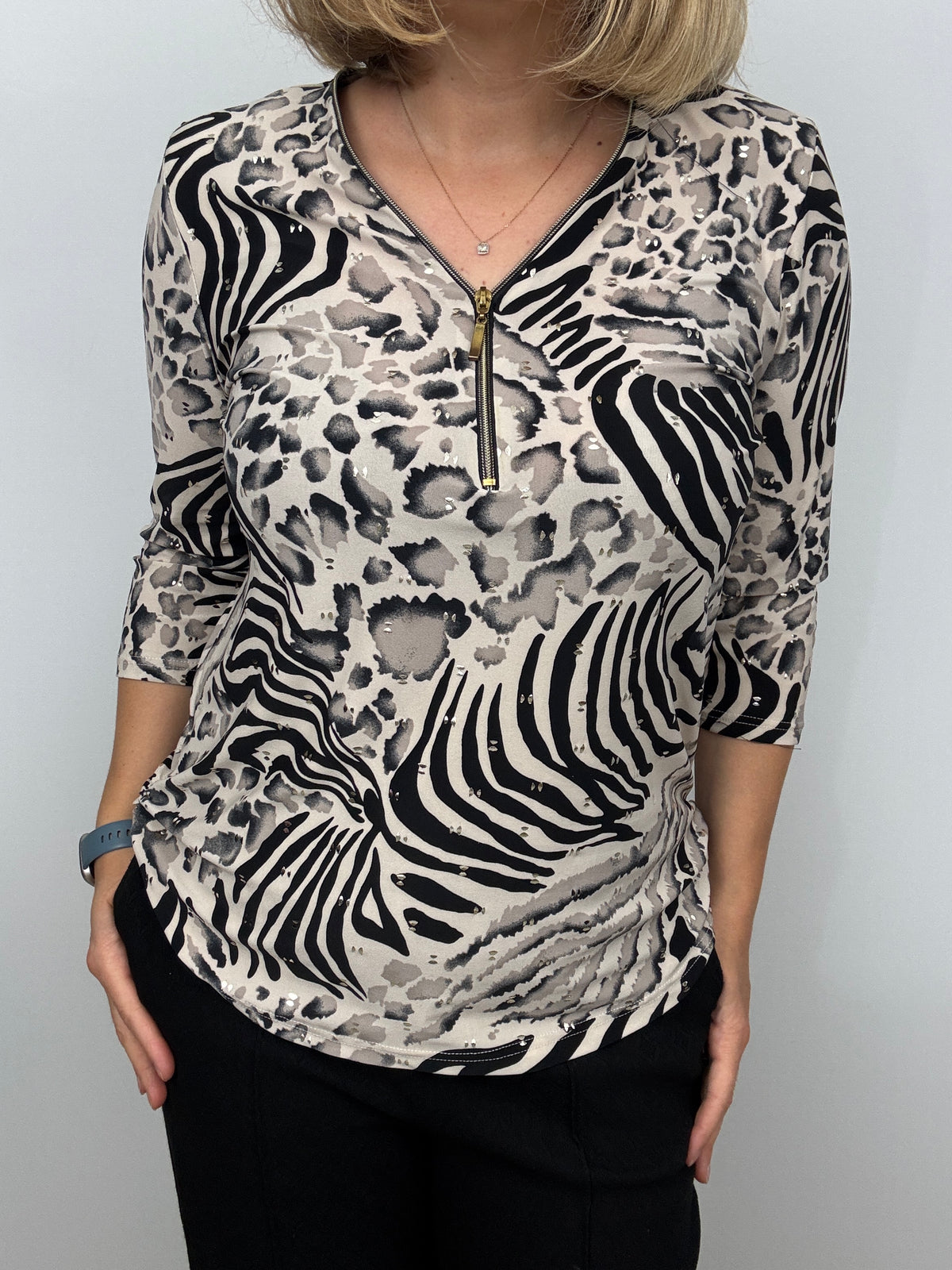 MAJELLA animal print 3/4 sleeve zip top