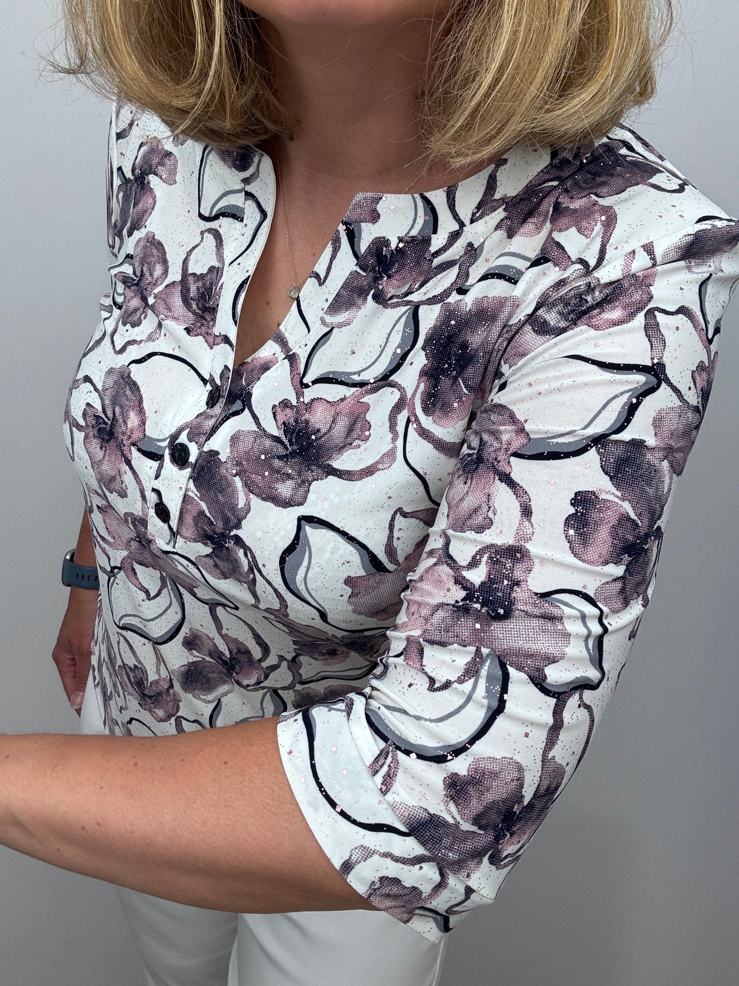 ISABELLA top with 3 buttons