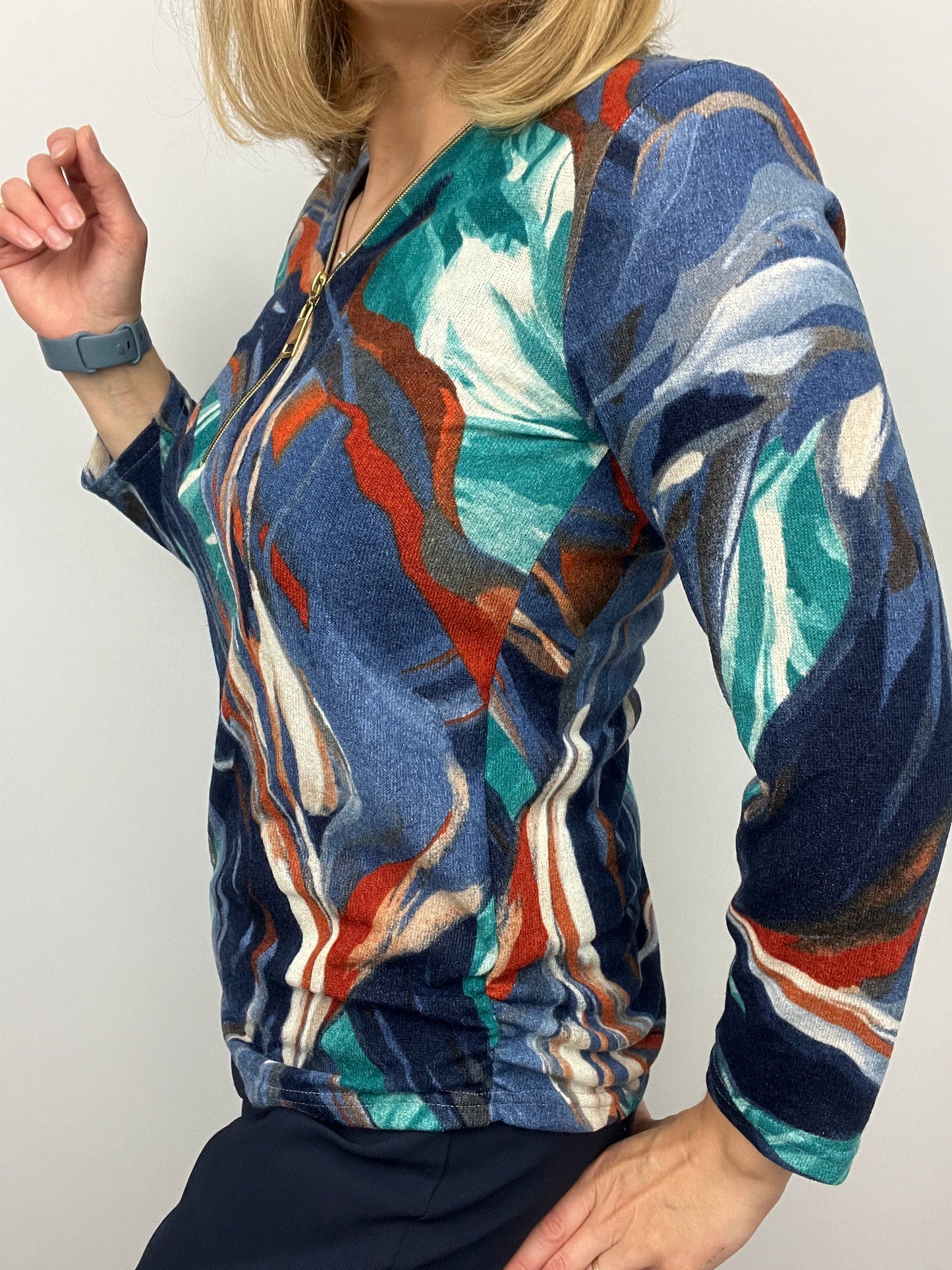 JULIE fine knit zip top