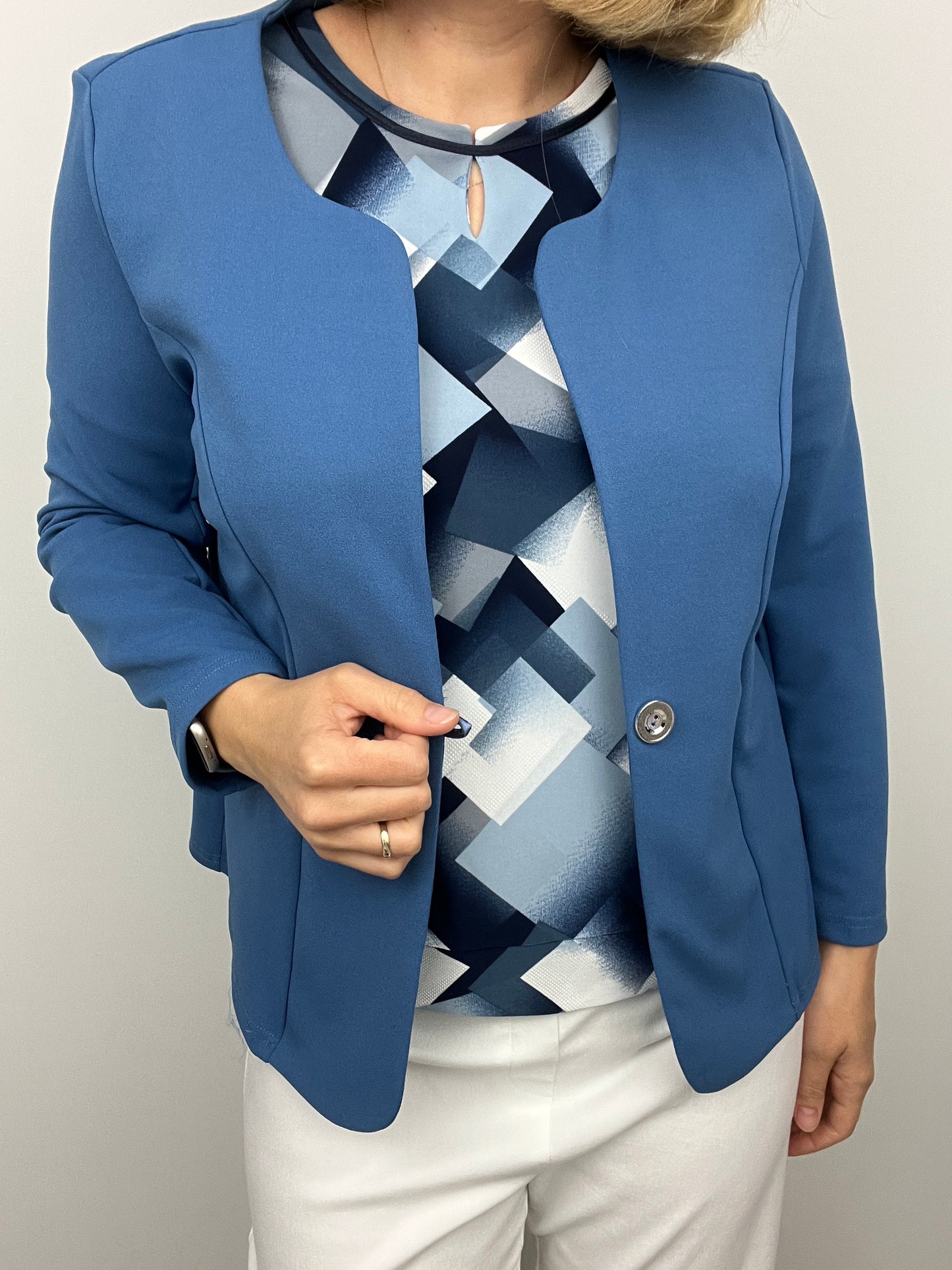 Denim blue One-button fabric jacket