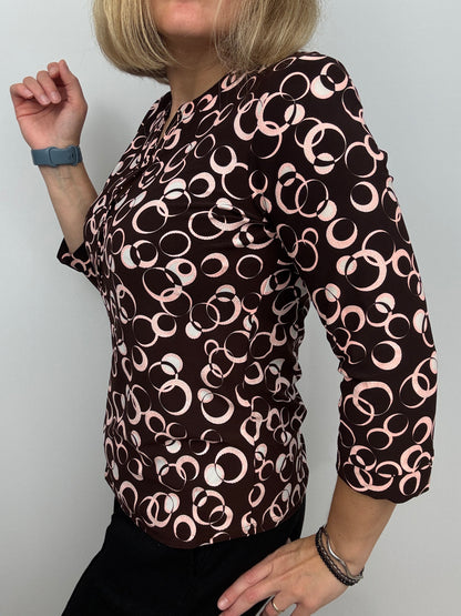TESS V-neck top with 3 buttons