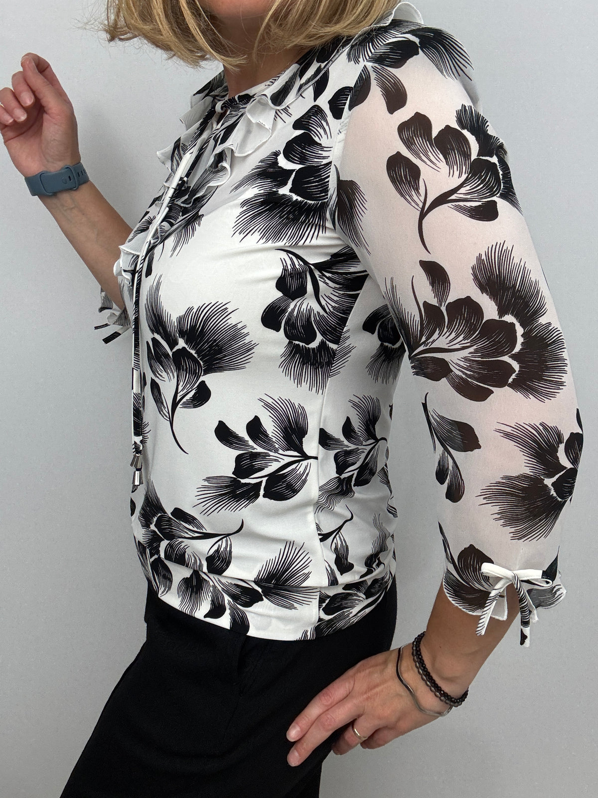 DANA ruffle top