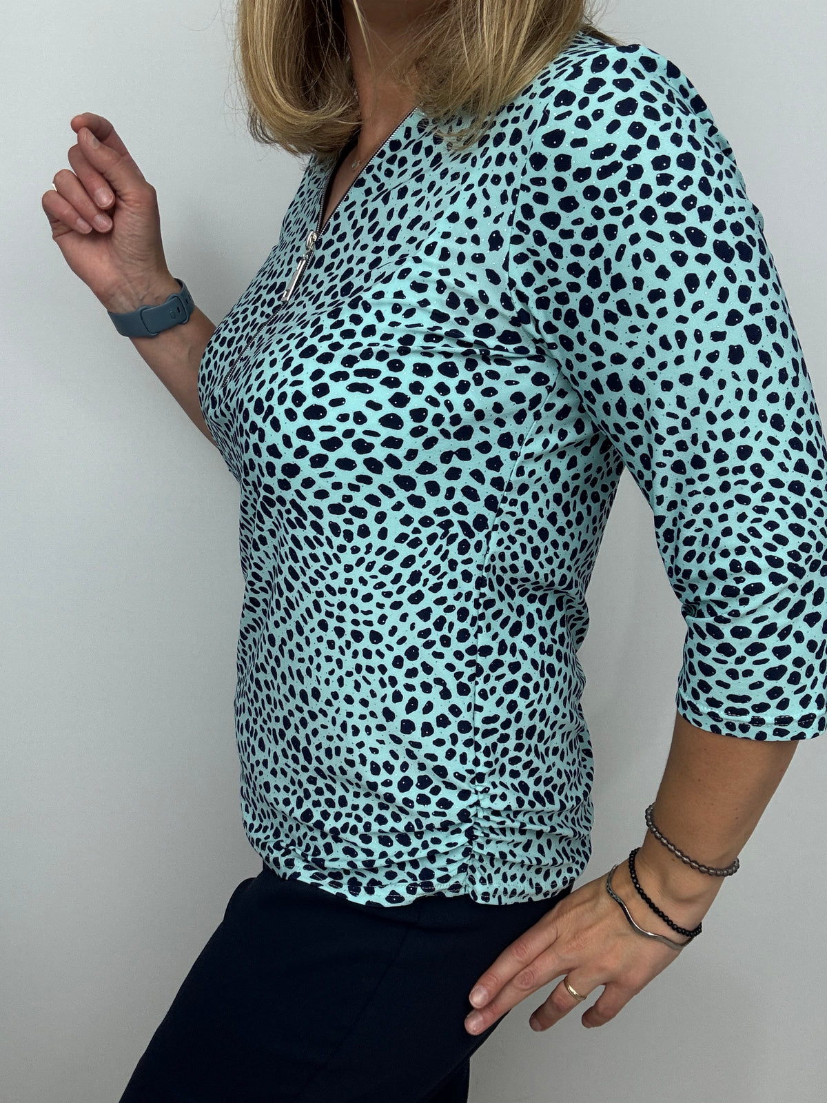 BONNIE 3/4 sleeve zip top