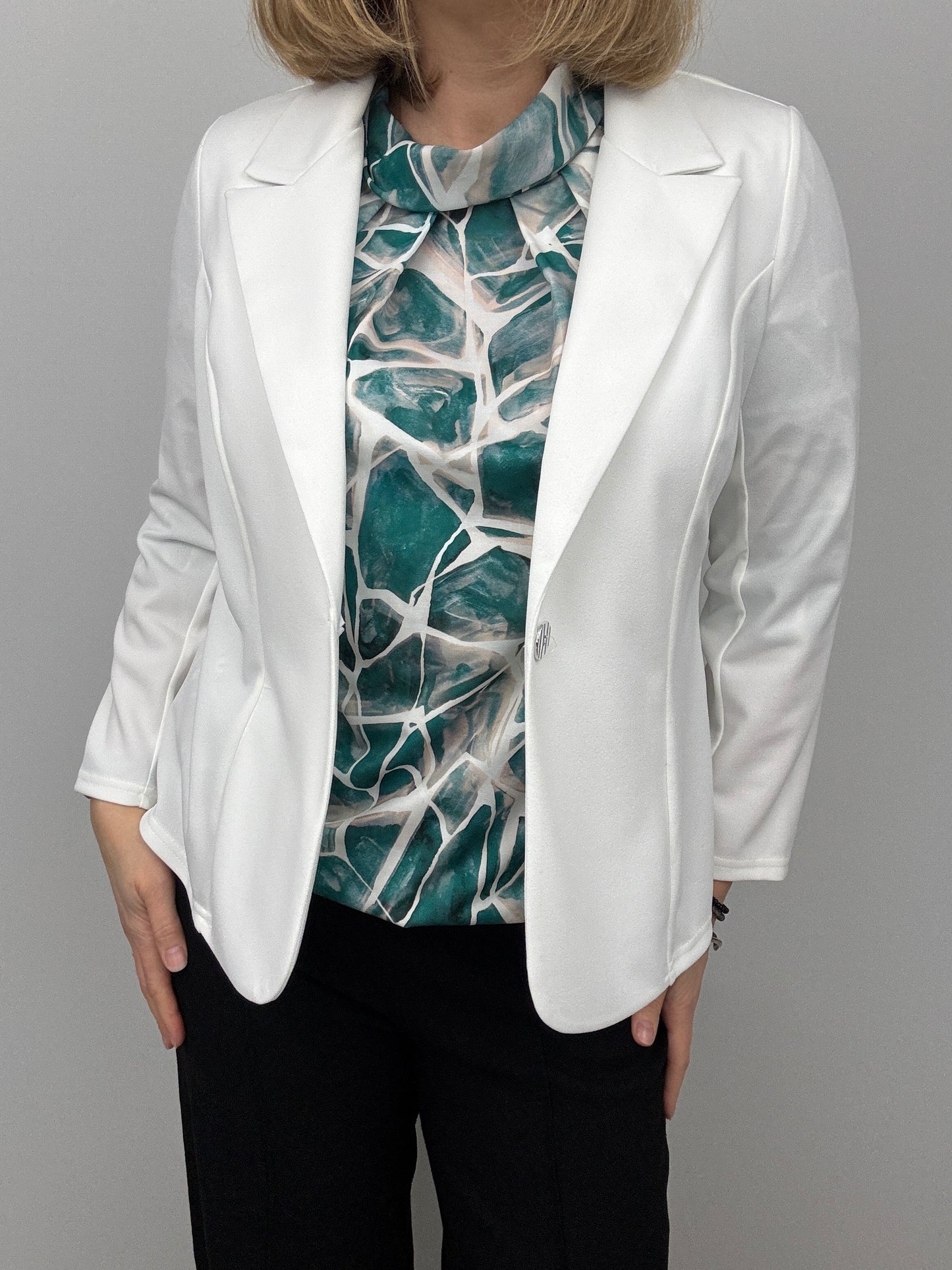 Cream fabric jacket with lapel collar