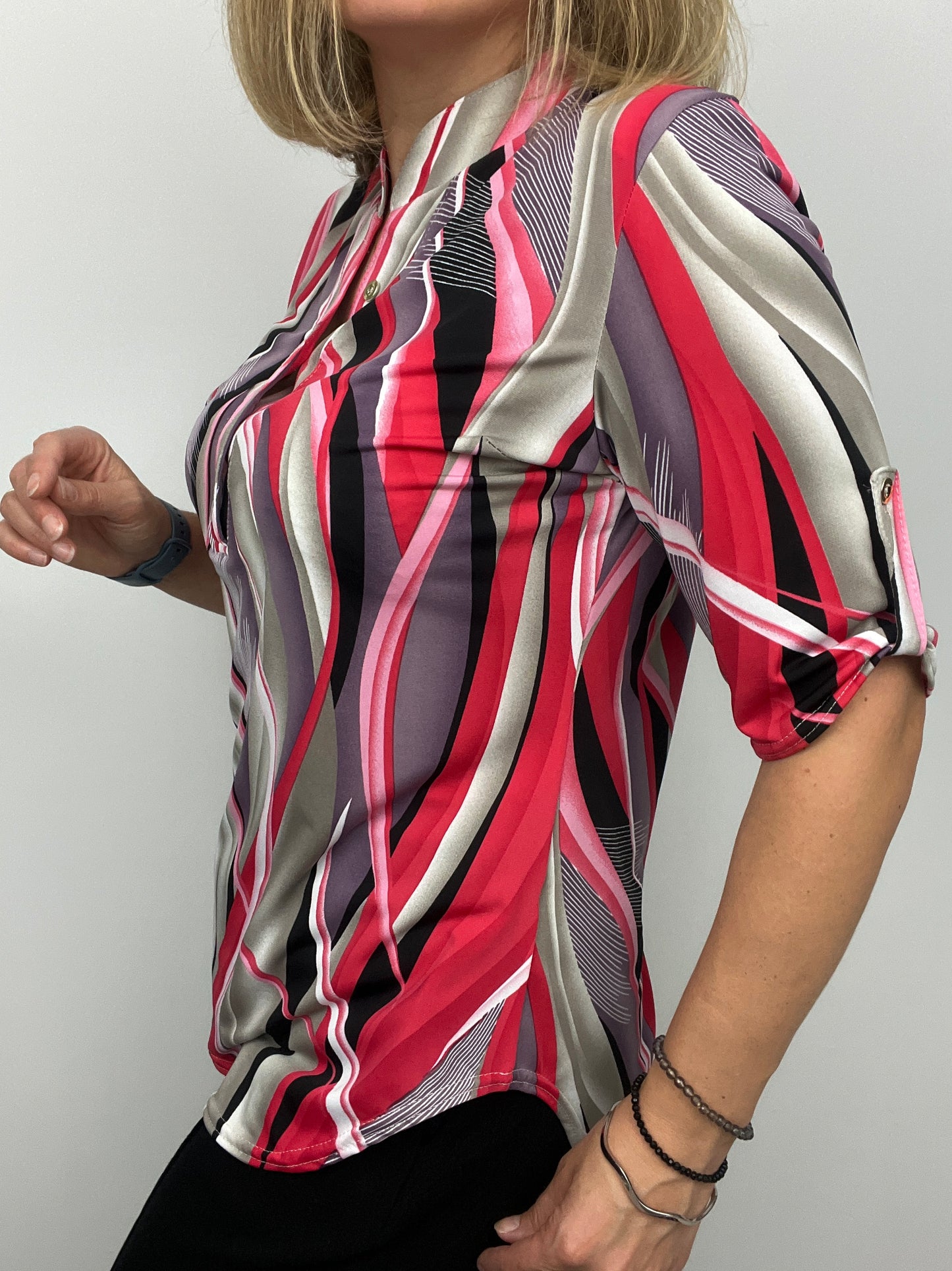 HOLLY stand-up collar blouse