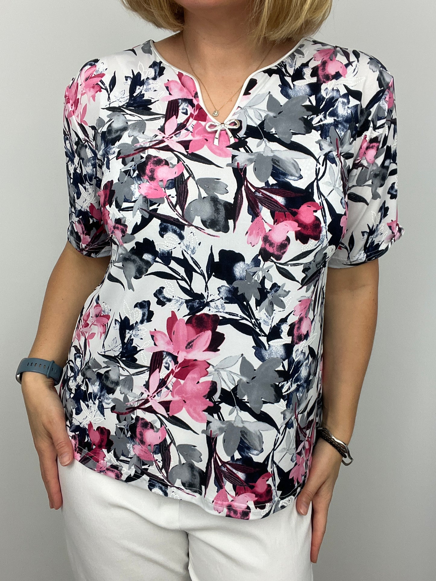 QUINN Mini v-neck top