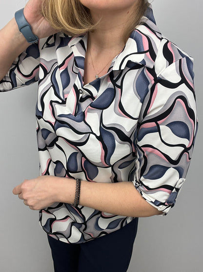 ASHLEY top with collar and V-neckline