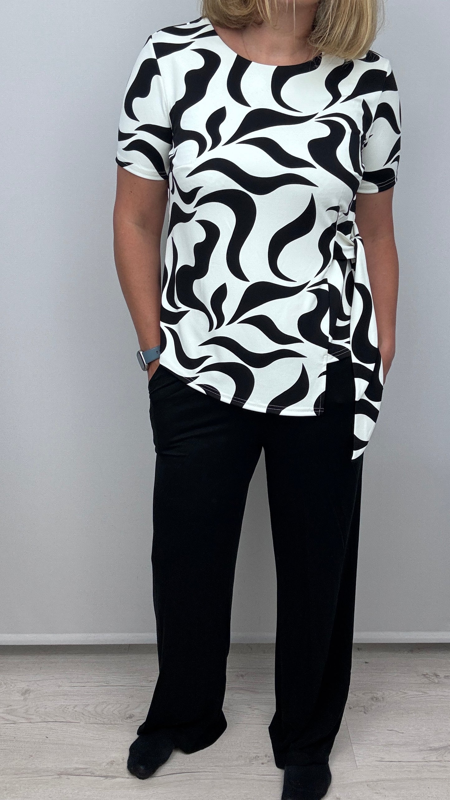 COCO two-piece set: side tie top and trousers set