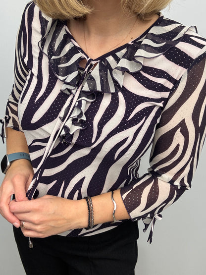 CARLA ruffle top
