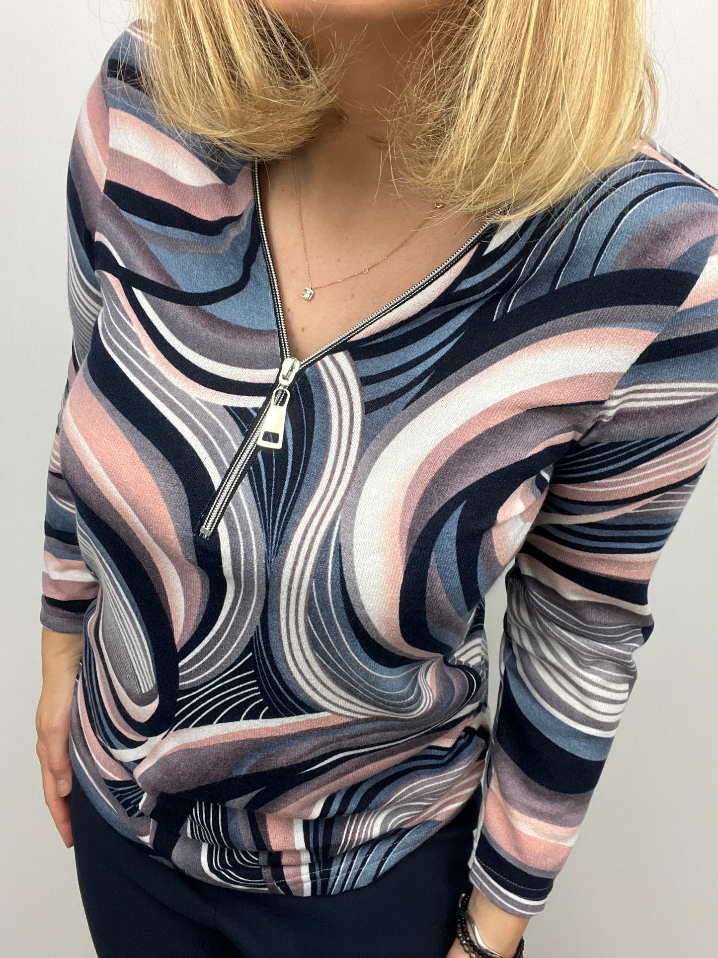 ESTELLE fine knit zip top