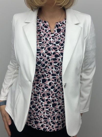 Cream fabric jacket with lapel collar