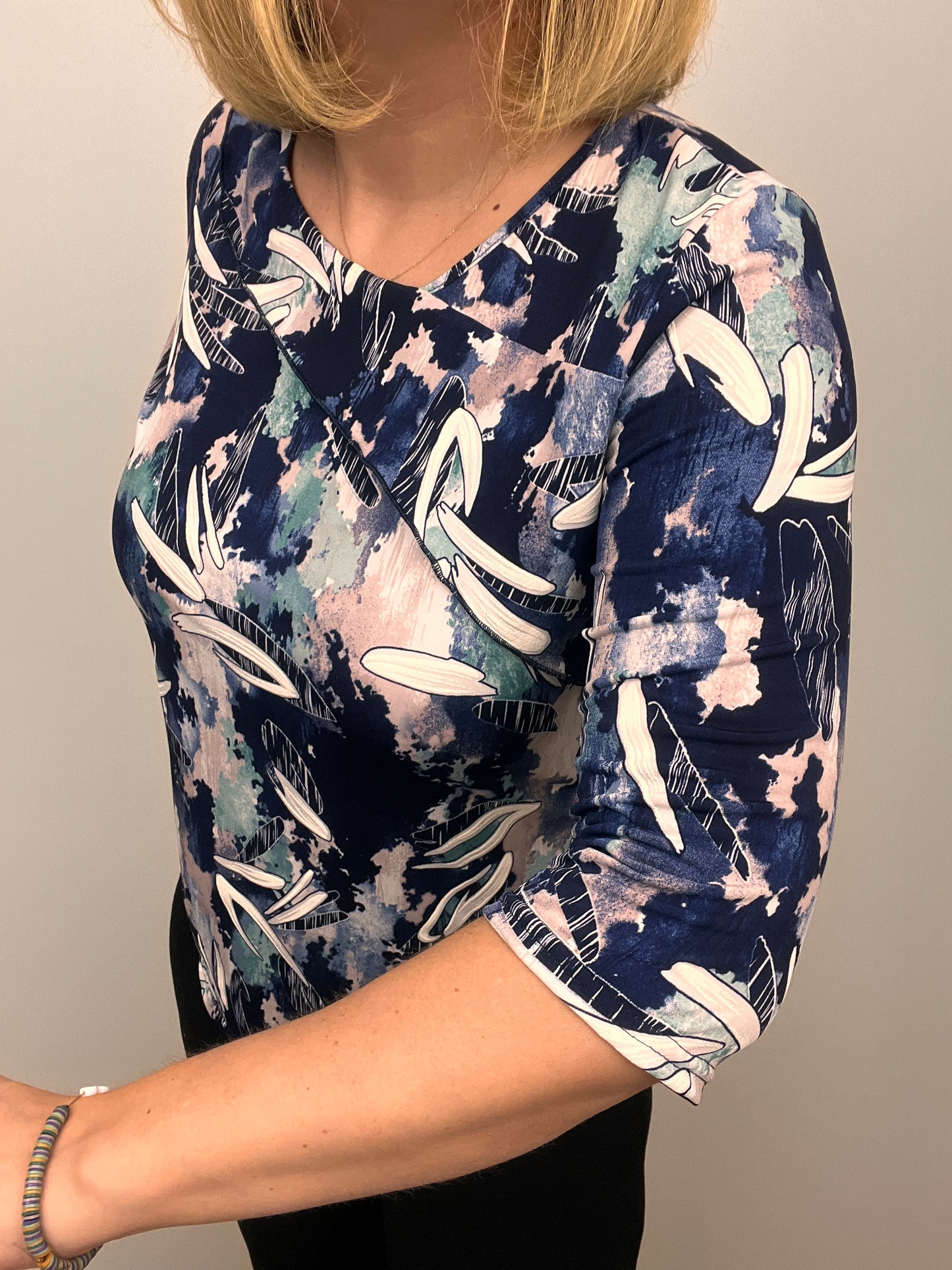 STACY top with turndown neckline