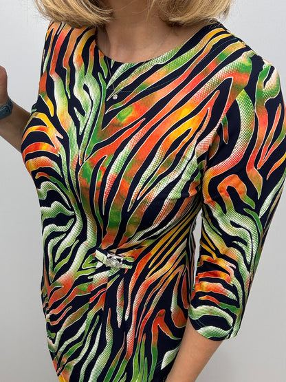 TRACEY round neck top with dipped hem