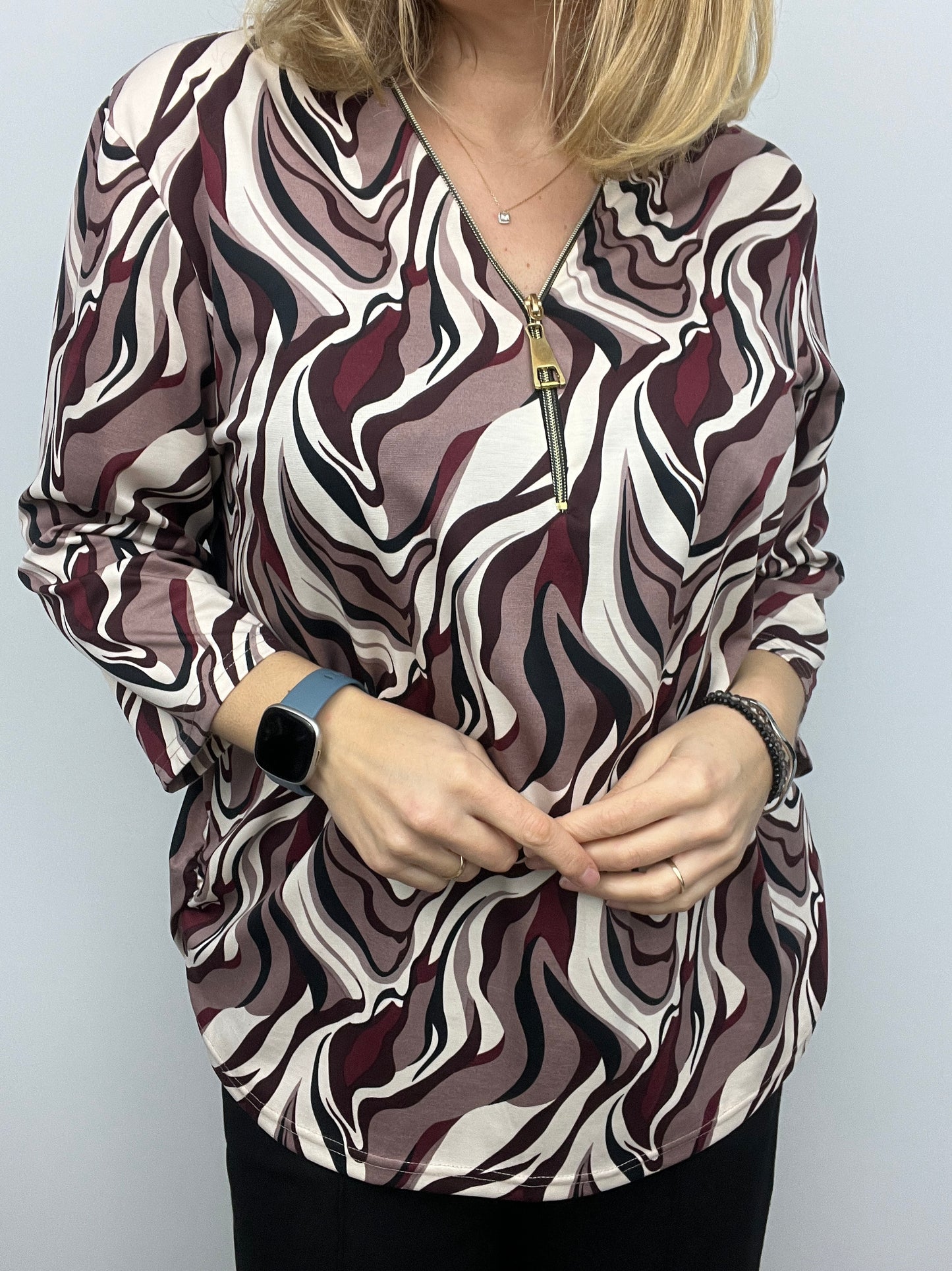 PEONY zip top 3/4 sleeve sizes 22-26