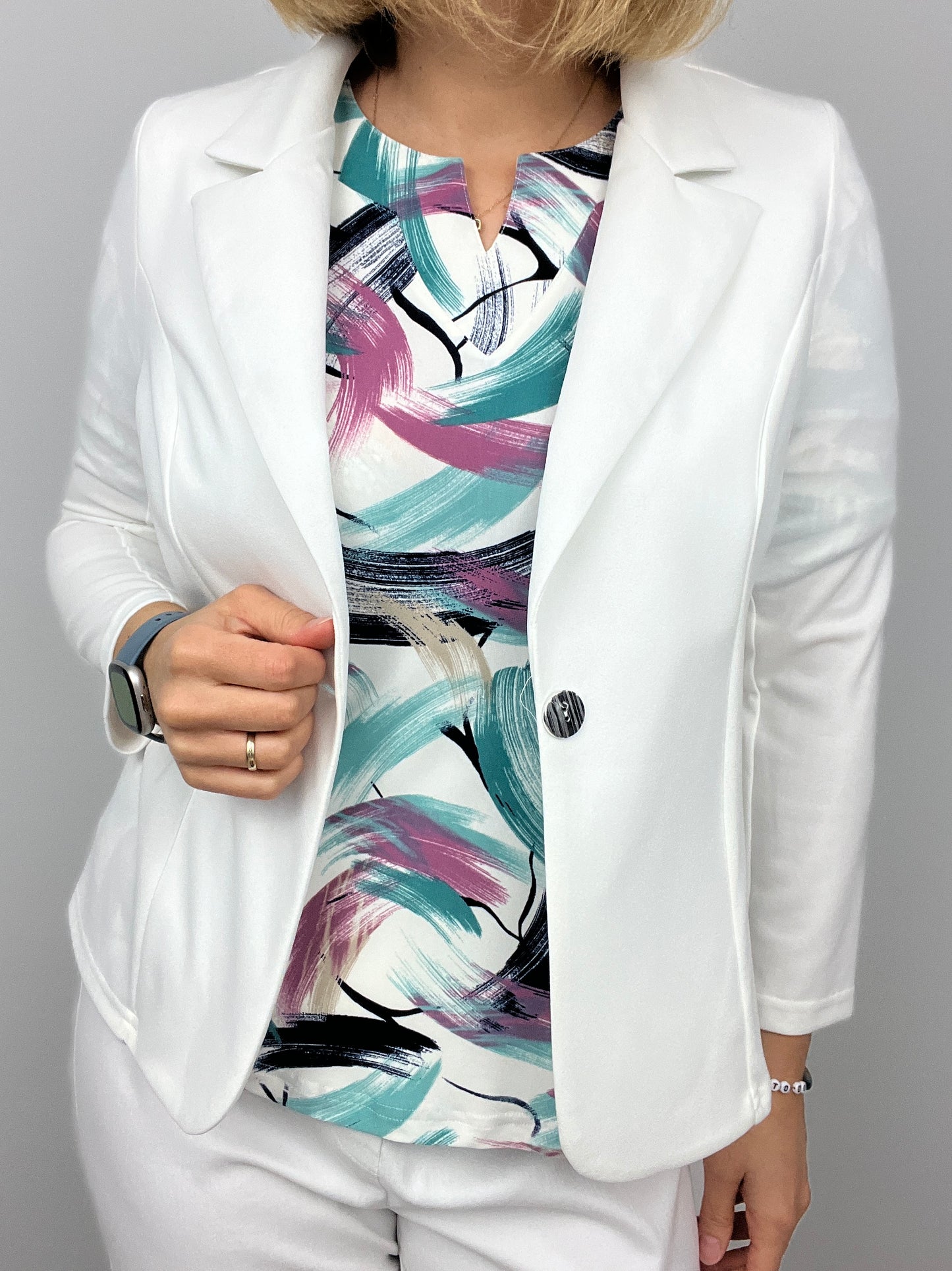 Cream fabric jacket with lapel collar