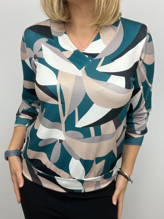 ASHLEY v-neck transitioning top