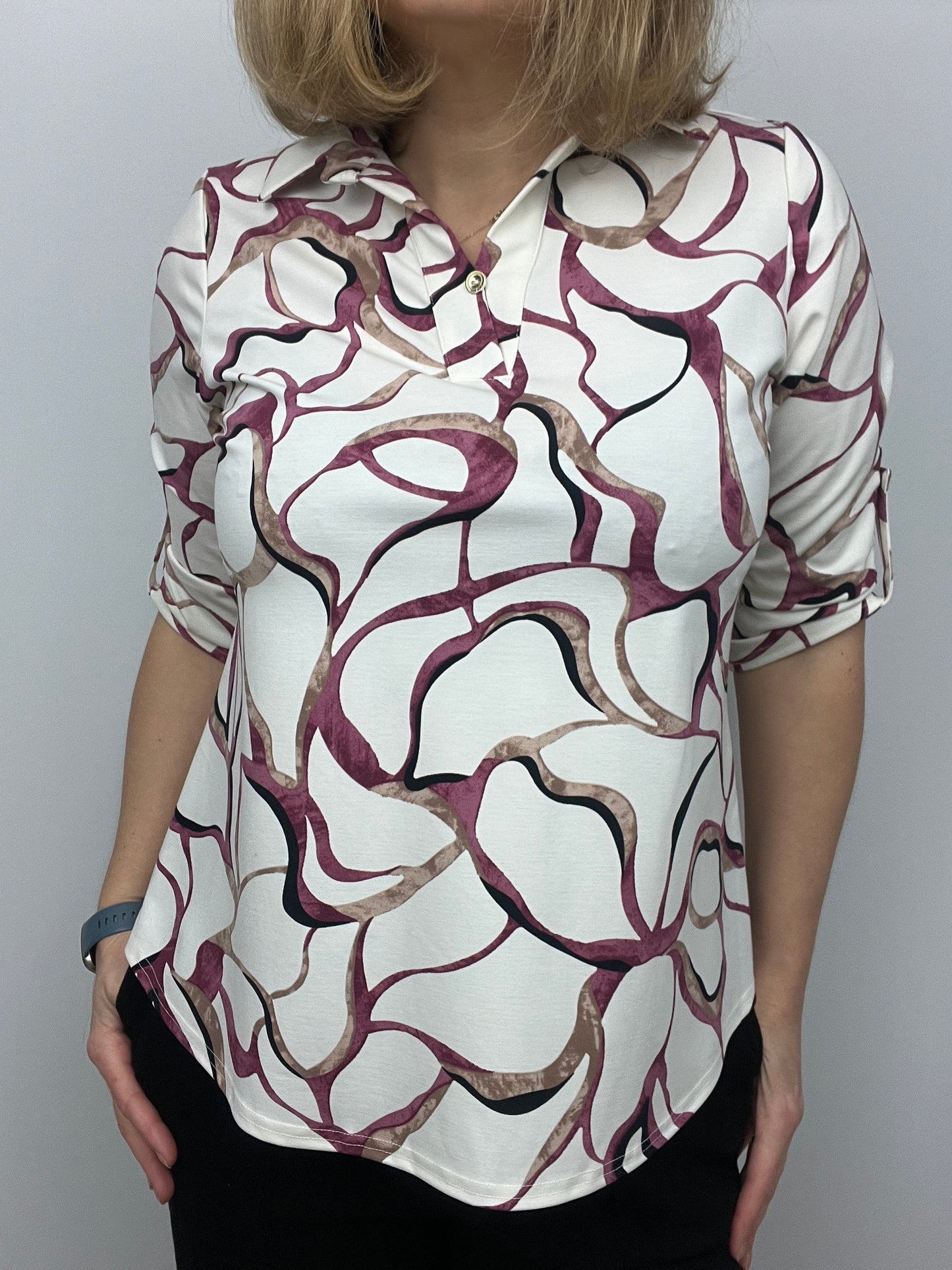 BARBARA top with collar and V-neckline