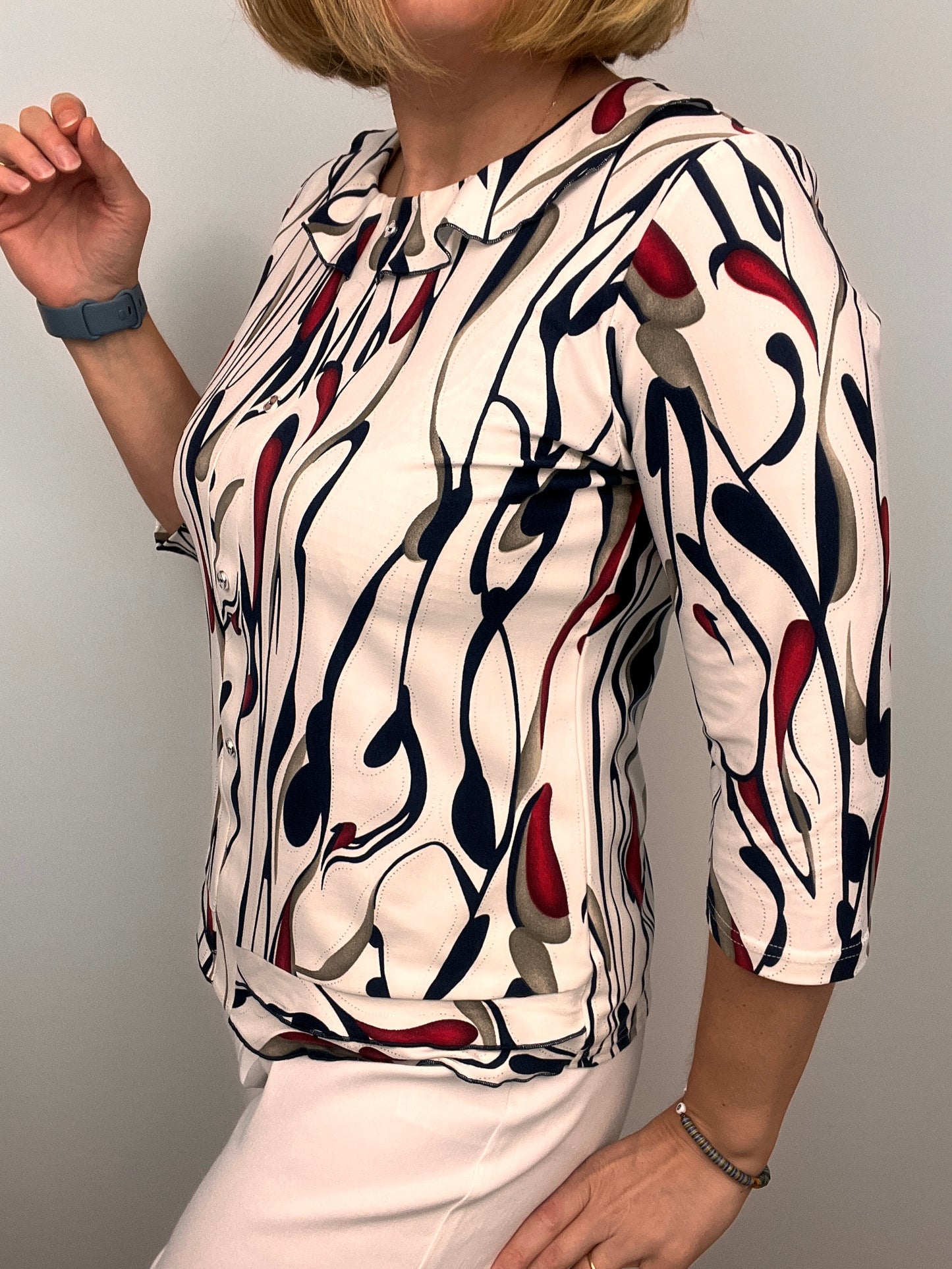 SALLY top with single frill neckline