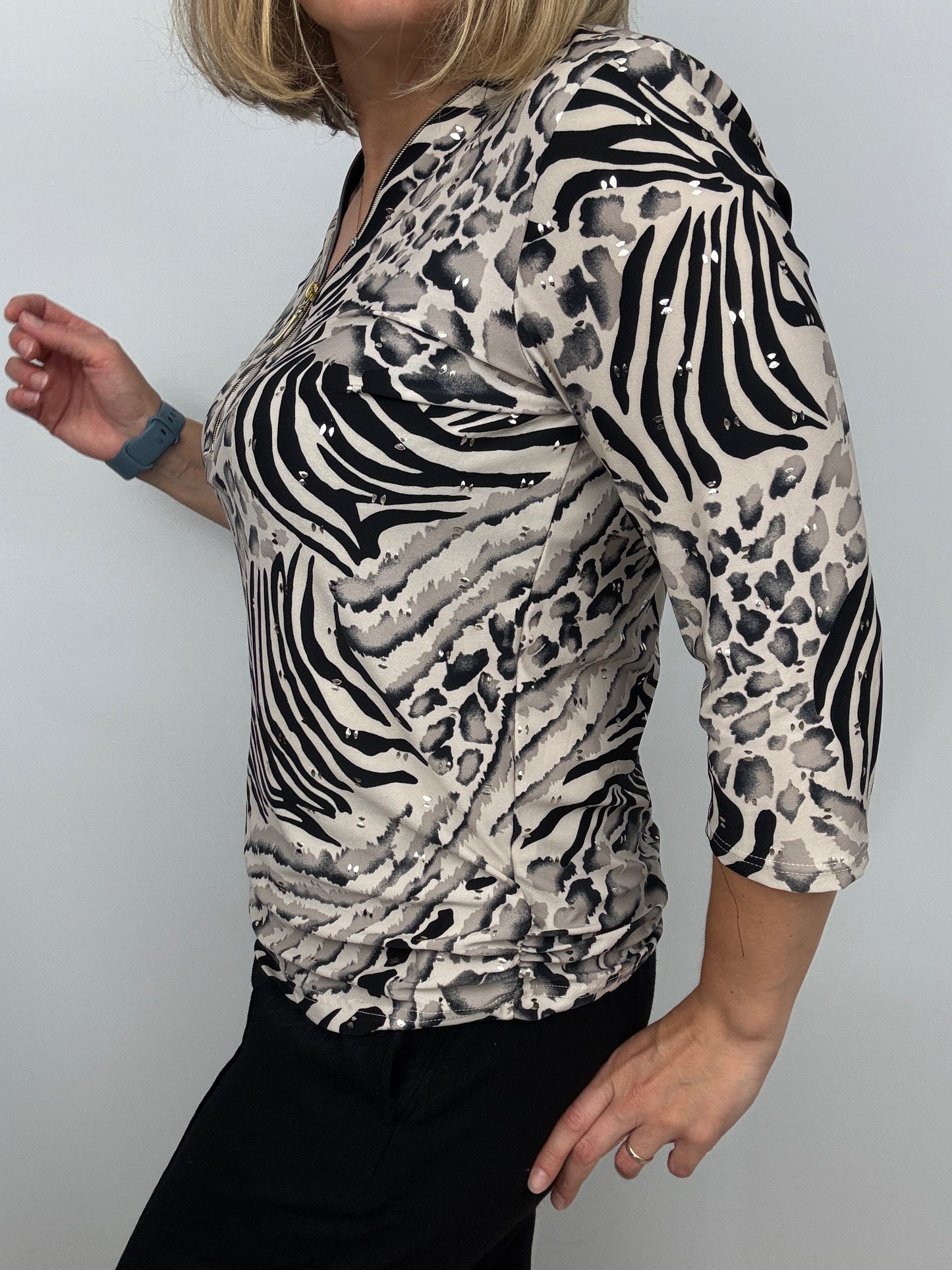 MAJELLA animal print 3/4 sleeve zip top