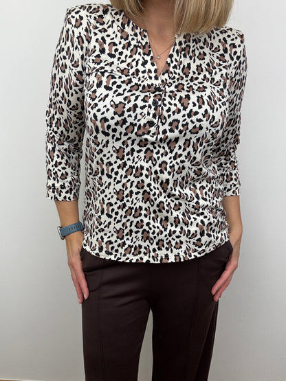 TRINITY animal print V-neck top with 3 buttons