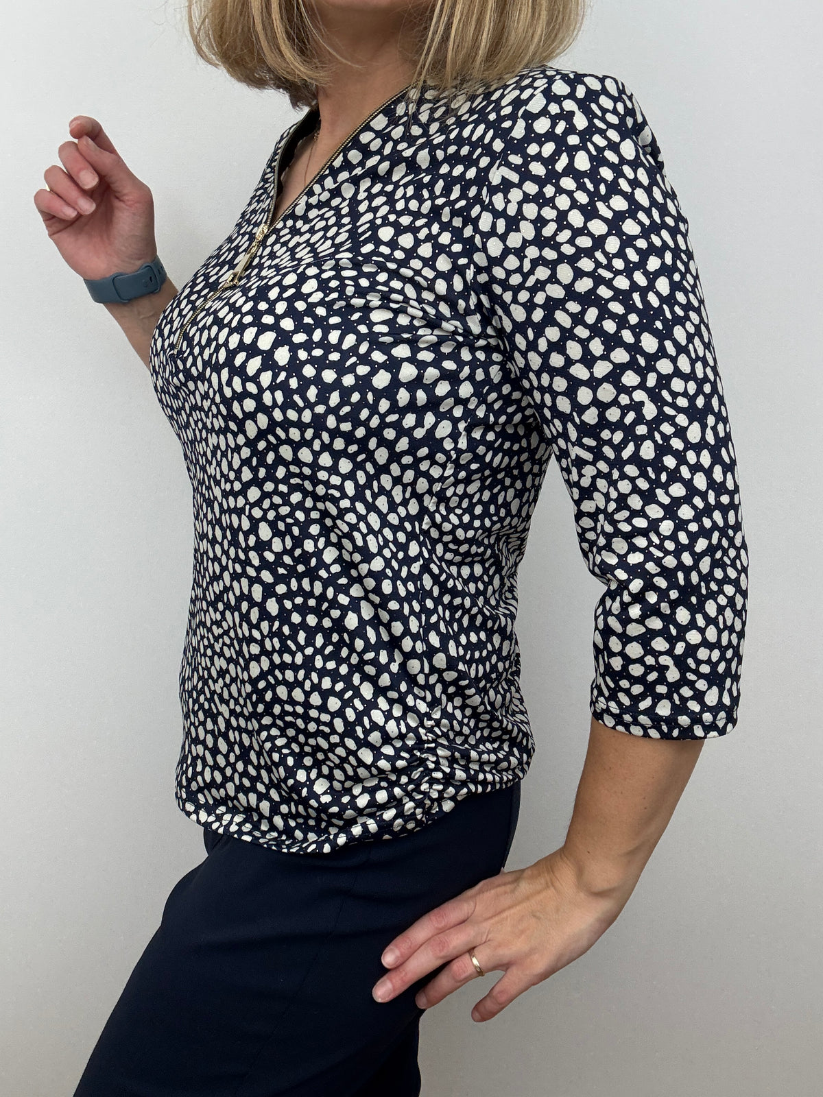 KIMBERLEY plum 3/4 sleeve zip top