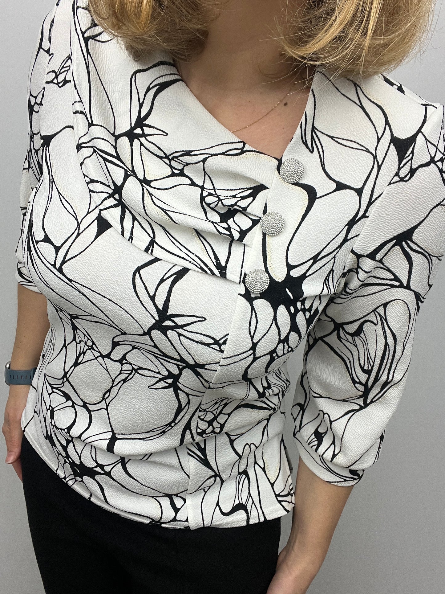 AVRIL top with pleated neckline