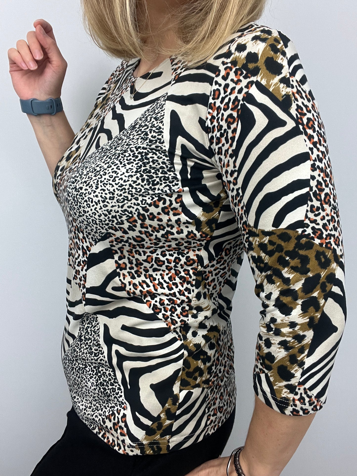 SIENNA peachy feeling style top 3/4 sleeves