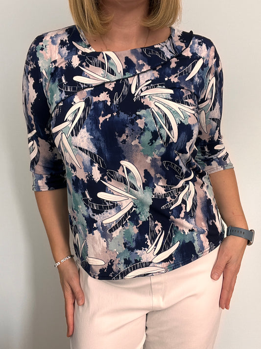 STACY top with turndown neckline