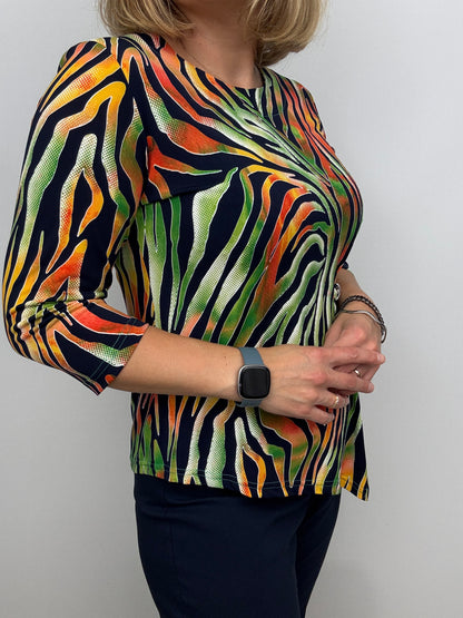 TRACEY round neck top with dipped hem