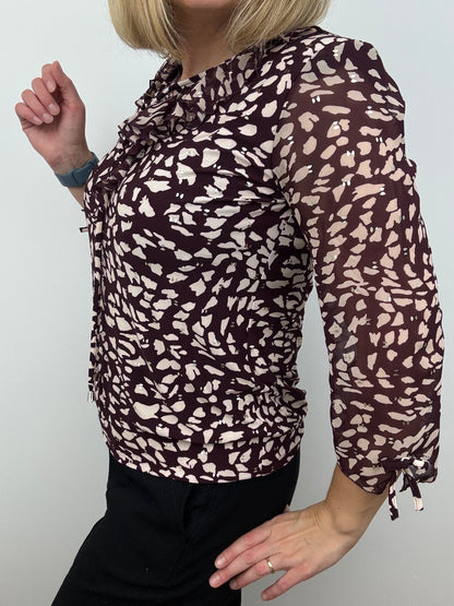 COLETTE burgundy ruffle top