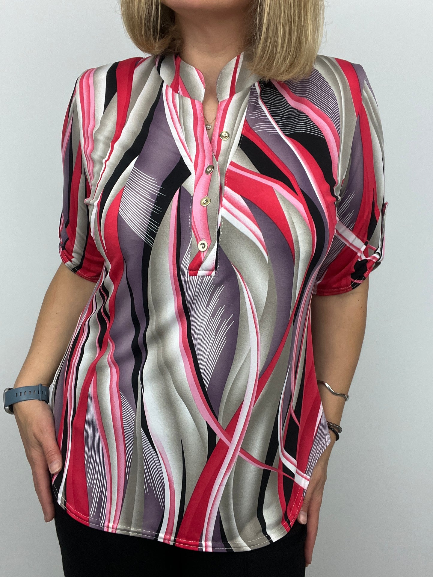 HOLLY stand-up collar blouse