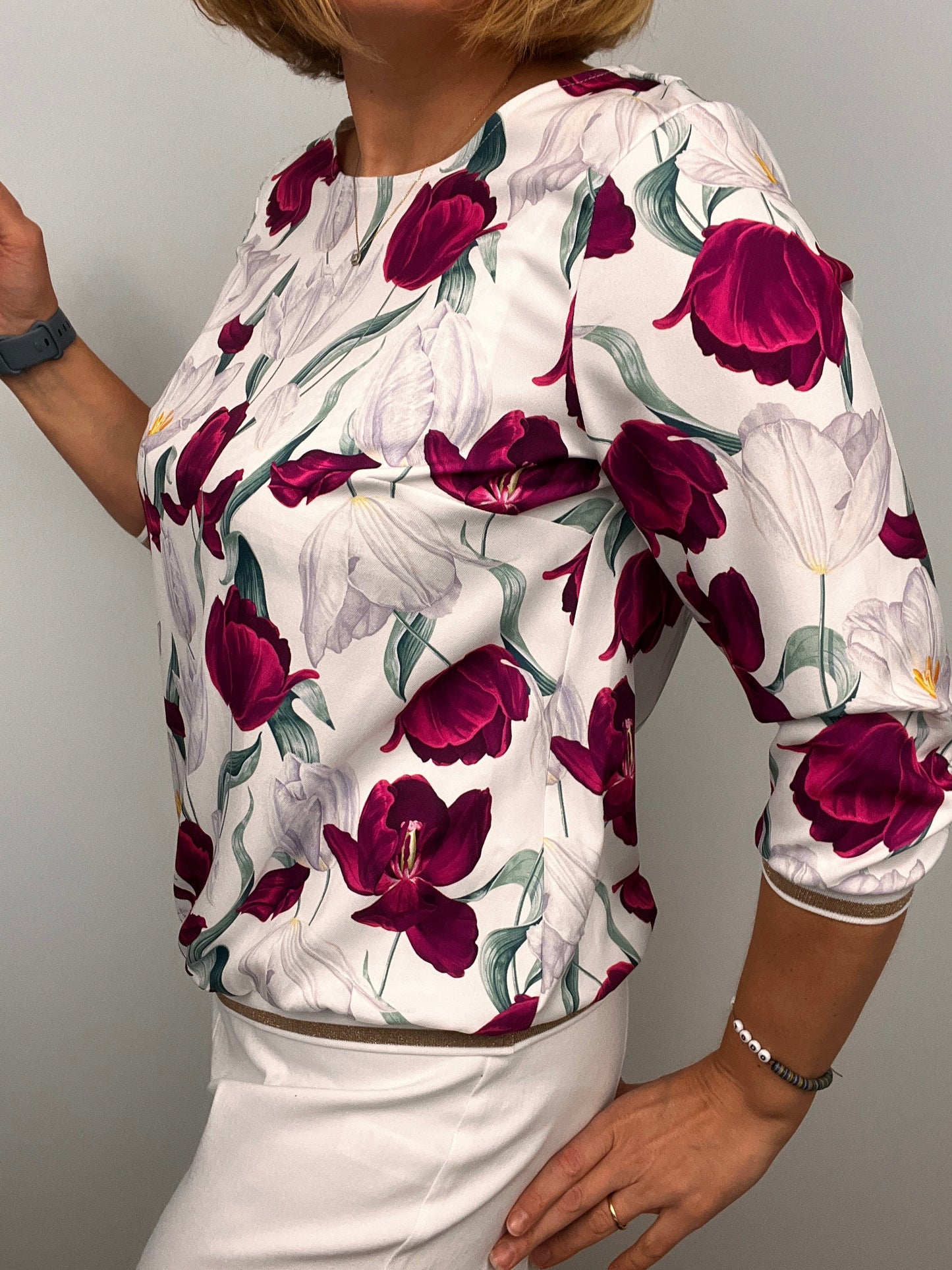 LUCKY top with sporty band