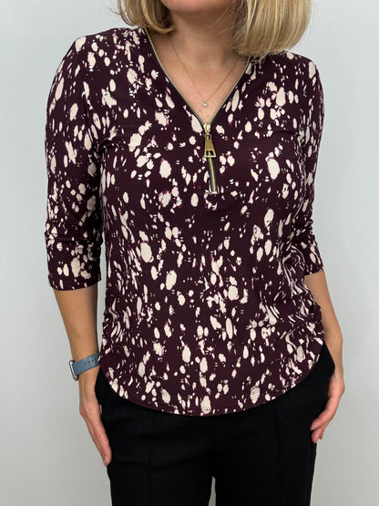 KIM burgundy 3/4 sleeve zip top
