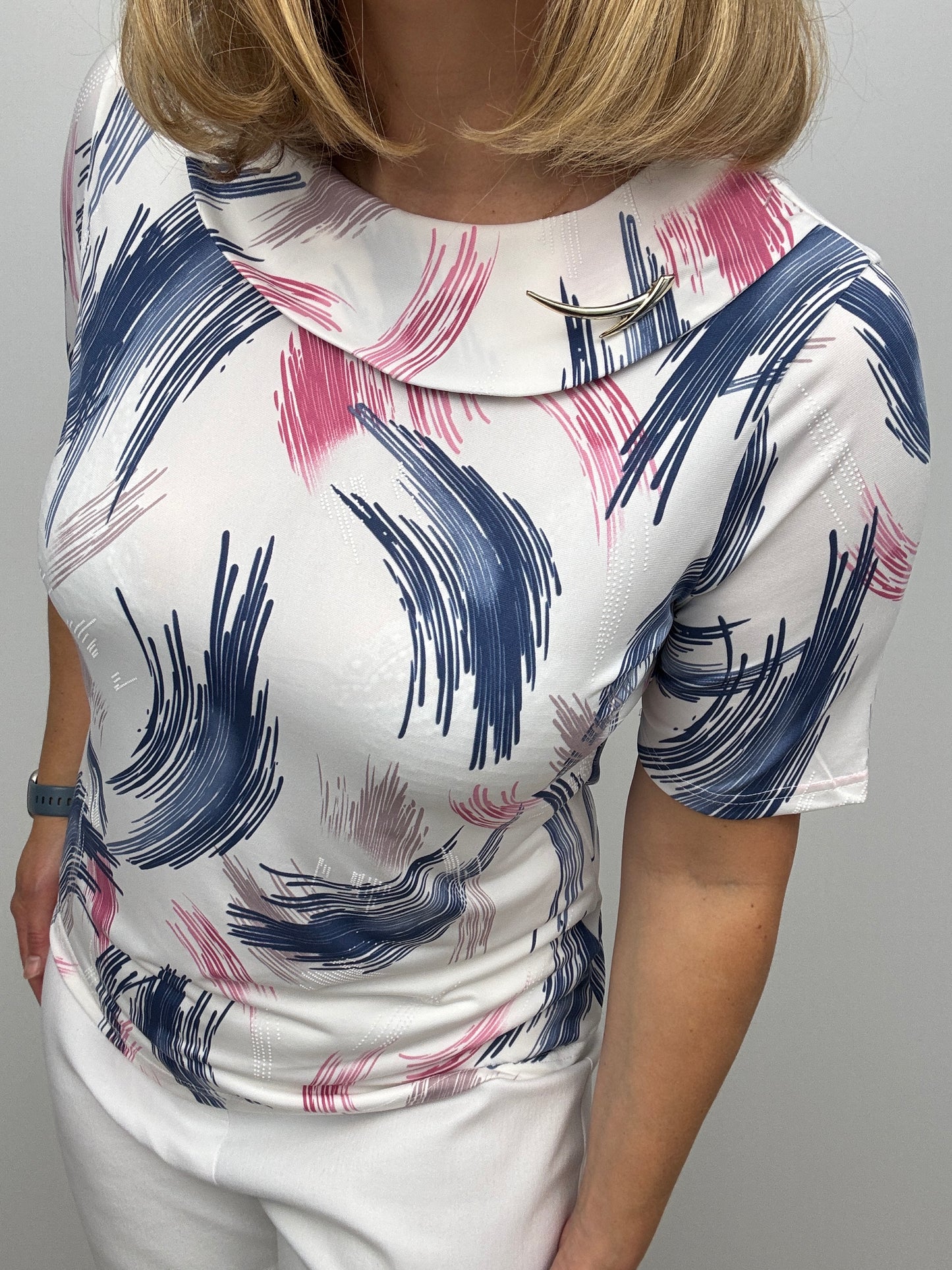 SYDNEY short sleeve top with flat cowl neck