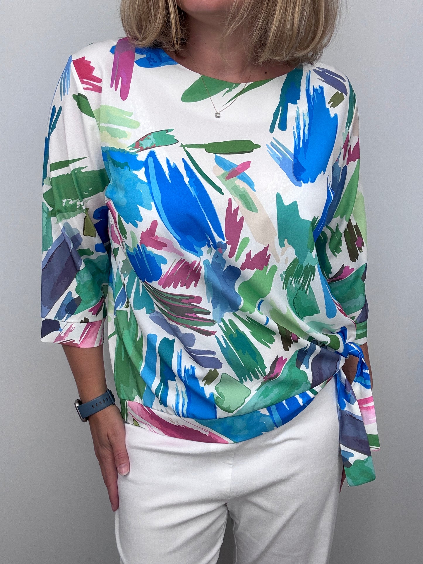 HEBE tie-side top