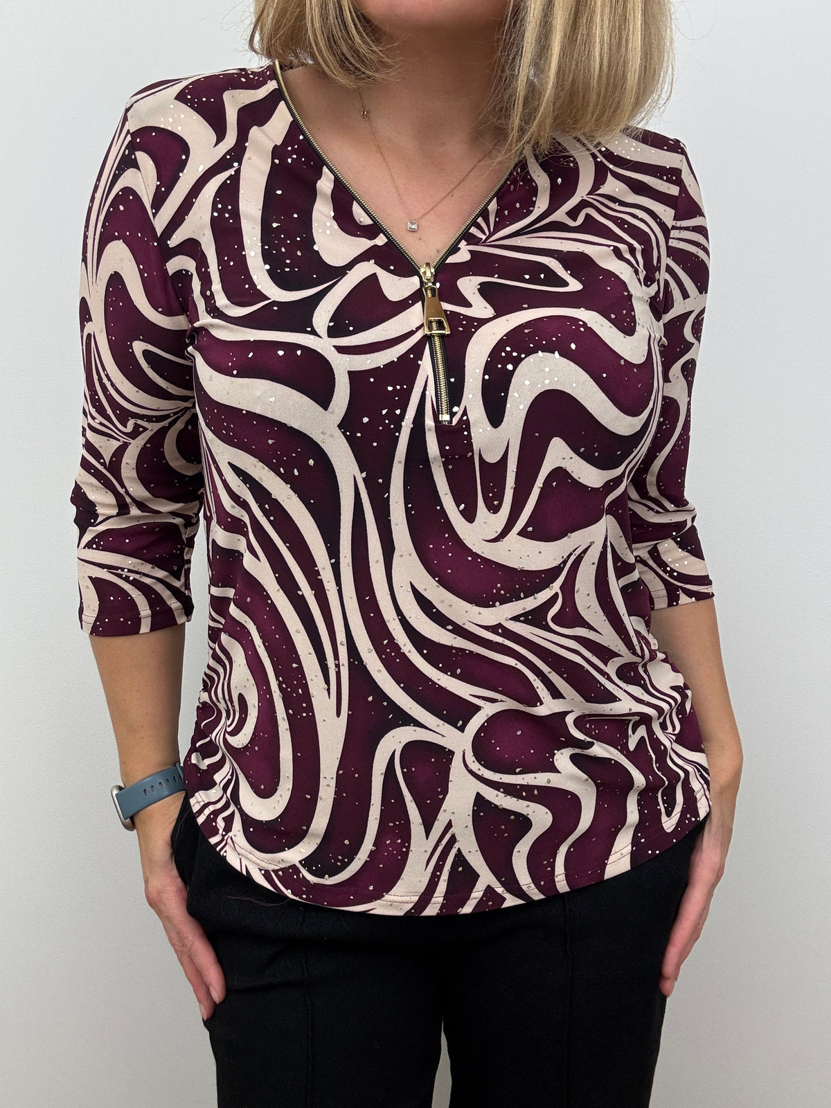 CELESTE burgundy 3/4 sleeve zip top
