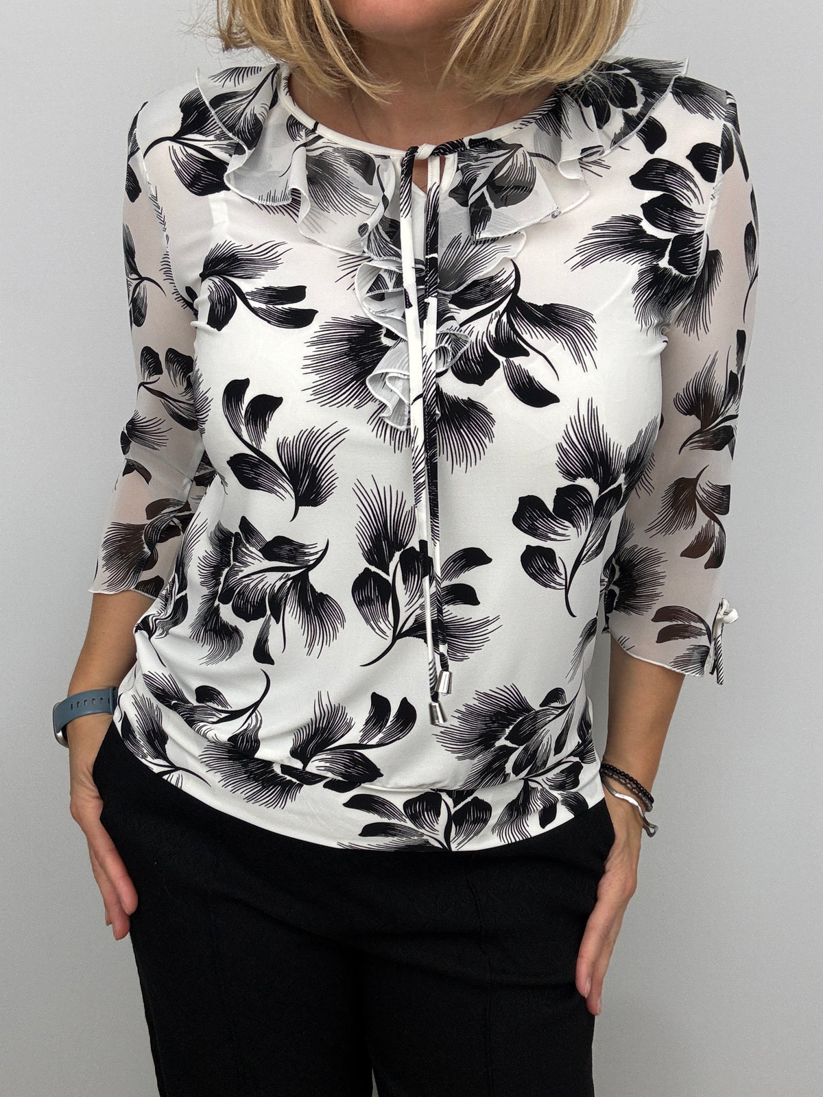 DANA ruffle top