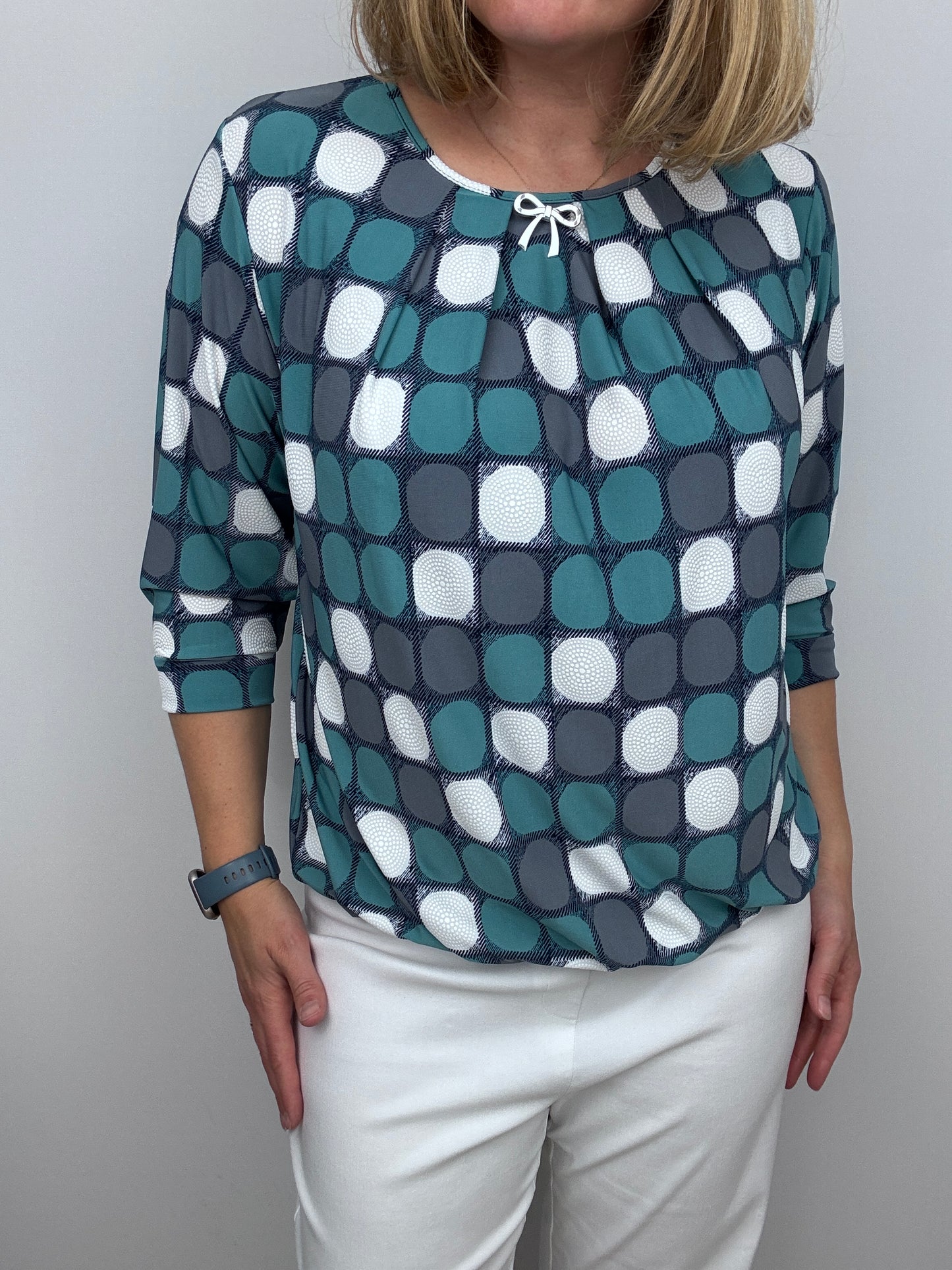 HOPE top with gently elasticated hem