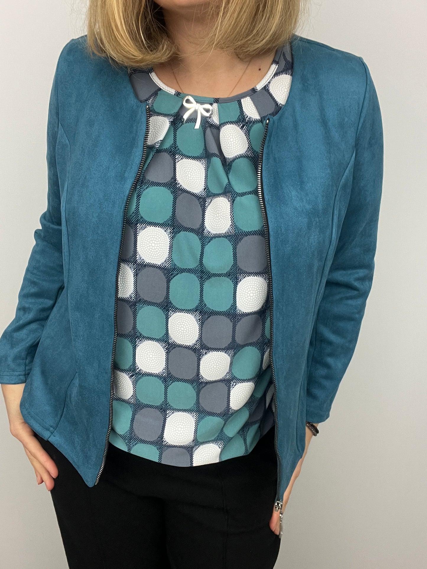 HOPE top with gently elasticated hem