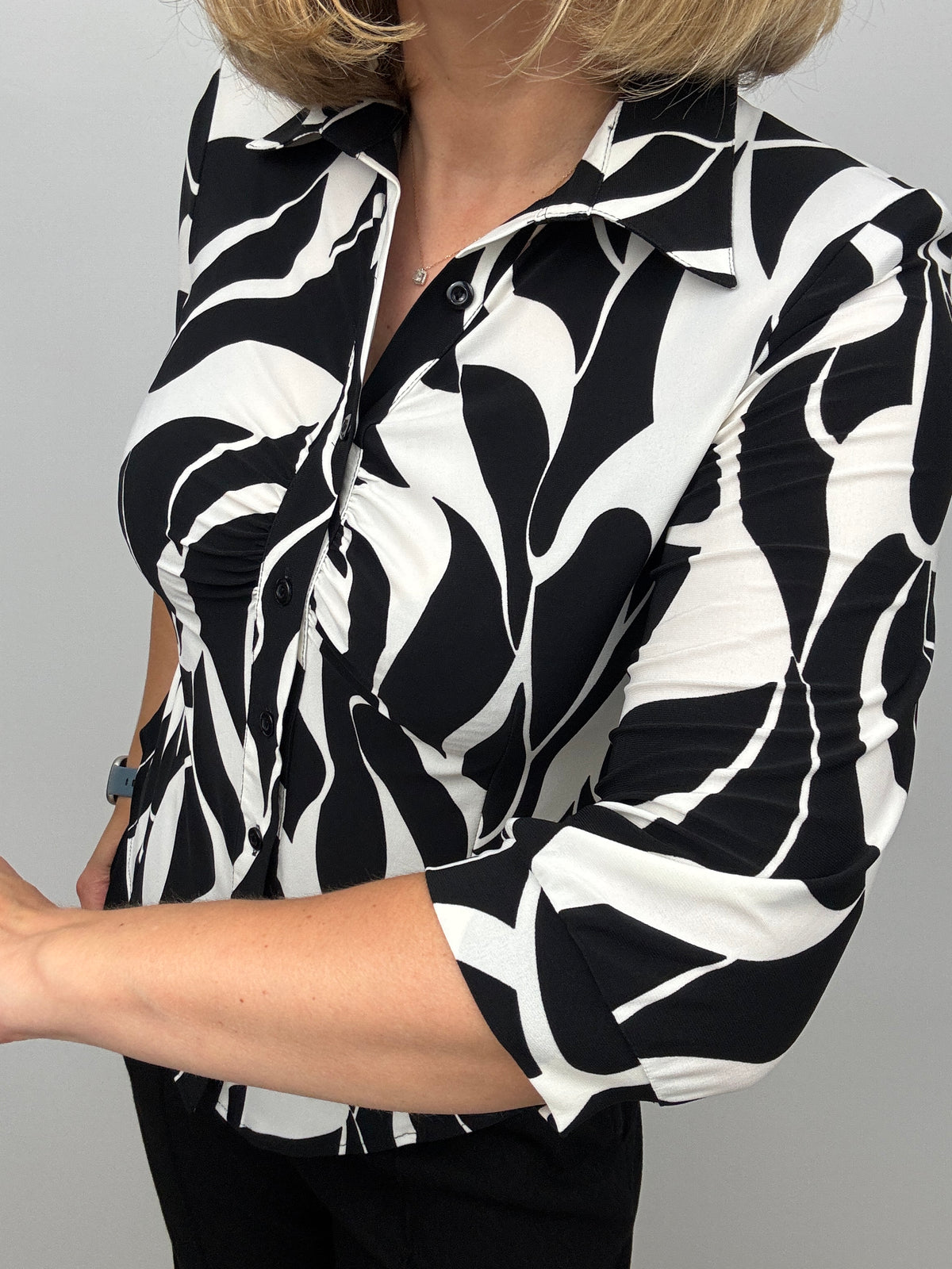DONNA button down blouse