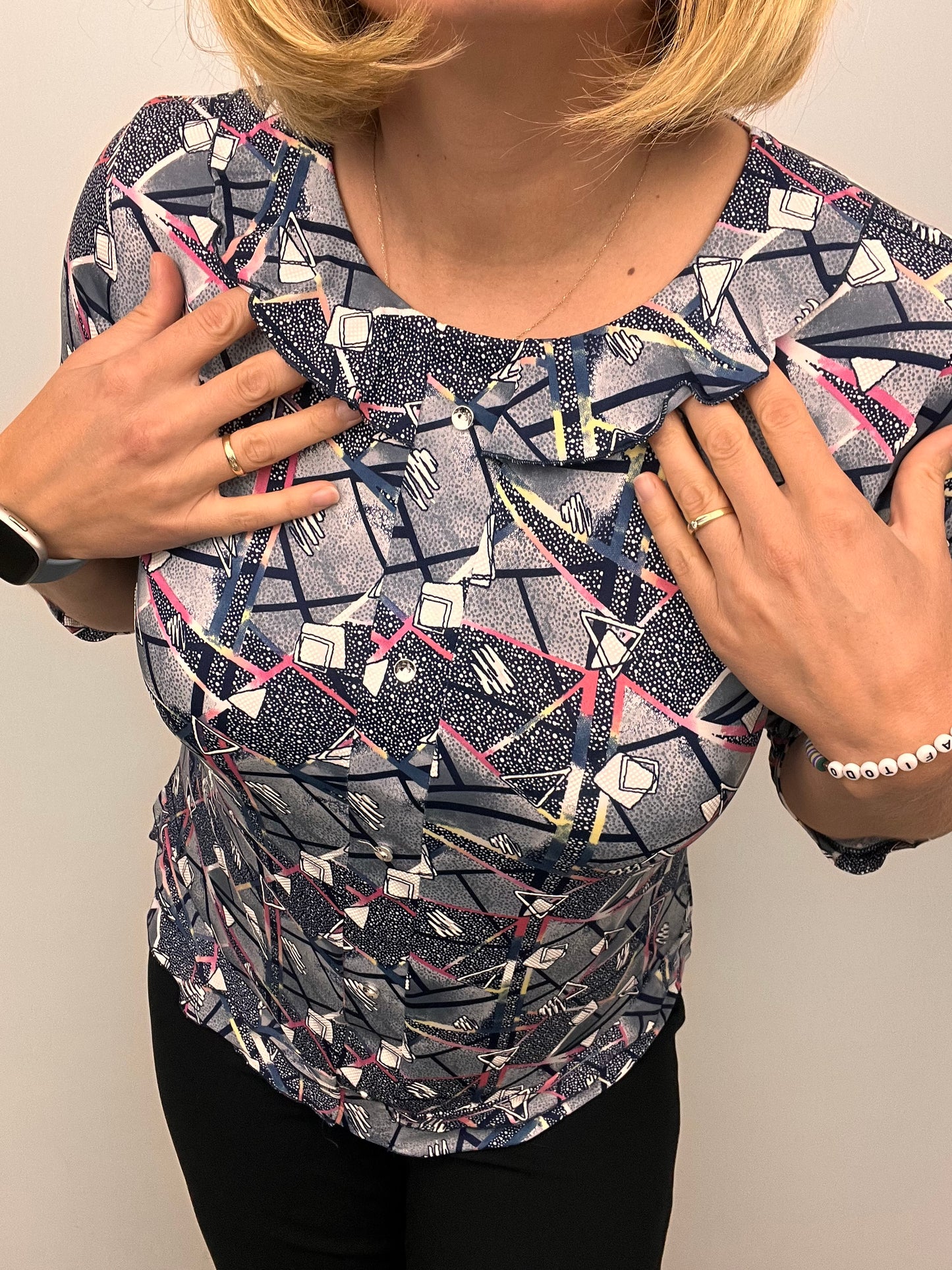 BETTY top with single frill neckline
