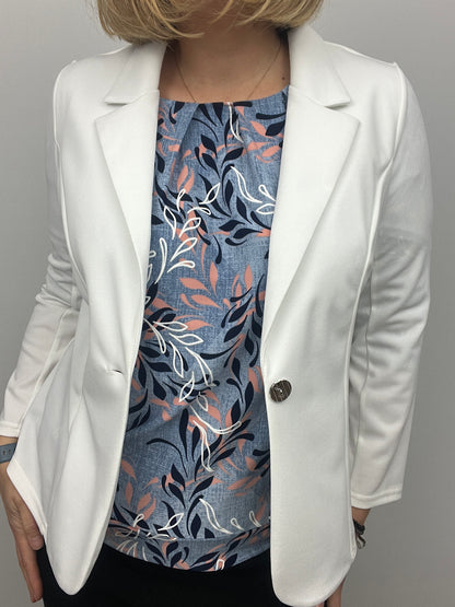 Cream fabric jacket with lapel collar