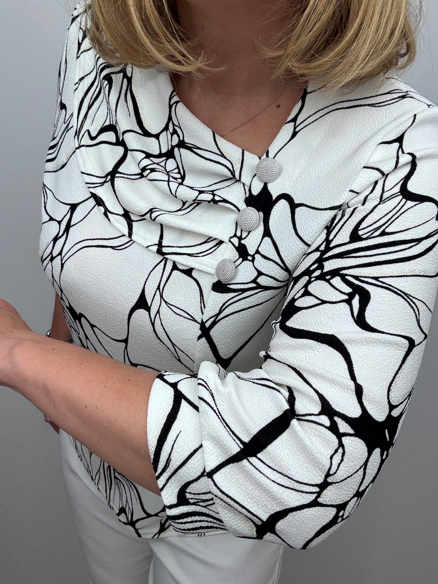 AVRIL top with pleated neckline