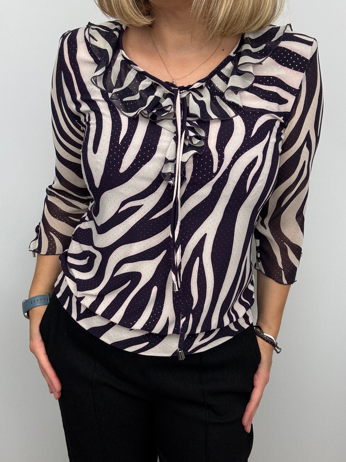 CARLA ruffle top